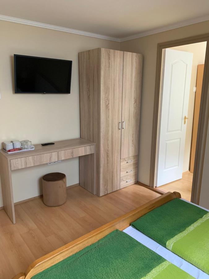 Fenyves Family Rooms And Bungalows Hajduszoboszlo Exterior photo