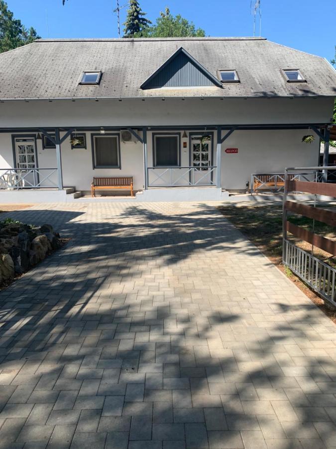 Fenyves Family Rooms And Bungalows Hajduszoboszlo Exterior photo